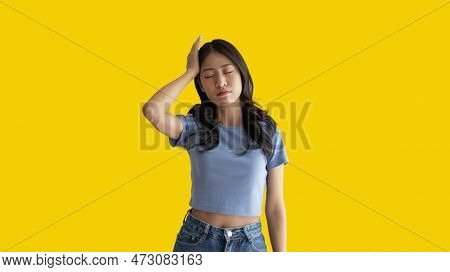 Close Up Isolated Portrait Of Woman Was Angry And Angry Like Crazy, Screaming With Frustration, Yell