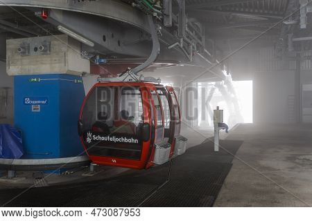 Neustift Im Stubaital, Austria- July 31, 2022: Cable Car In The Schaufeljoch Mountain Station, Locat