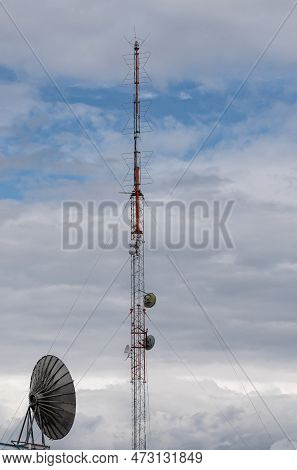 Fairbanks, Alaska, Usa - July 27, 2011: Closeup Of Big Communication Antennas On Roof Of Chena Build