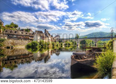 The Dordogne River Floating Through Argentat, France