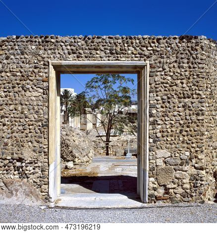 The Xyston (covered Stoa) Or The Xystos Dromos, An All-around Colonnade Used For Gymnastics During W