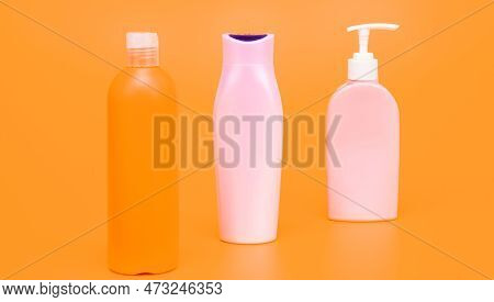 Liquid Plastic Containers For Shampoo And Bodywash Cosmetic Products And Toiletries, Bottles