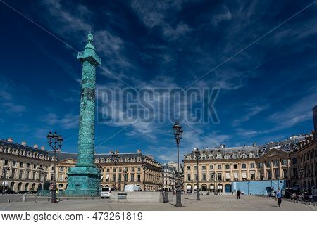 Paris, France - August 30, 2019 : Tourists At Place Vendome, A Square Located In The 1st Arrondissem