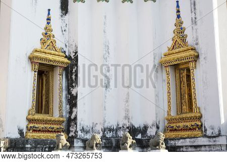 Detail Of Golden Window Ornament Of Phra Mondop In Wat Pho, Bangkok. This Scripture Hall Has Its Own