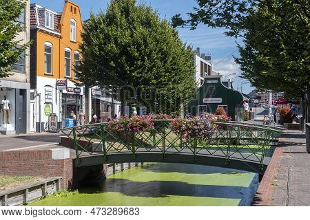 Zaandam, Netherlands - August 07, 2022: View Of The Pedestrian Street Gedempte Gracht In The Center 