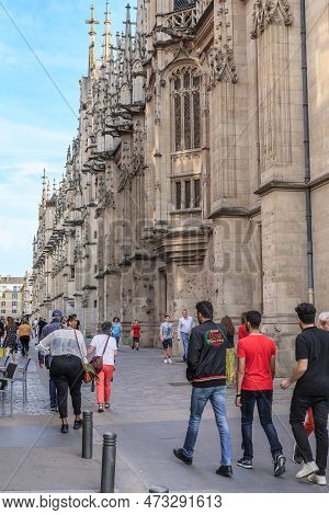 Rouen, France - August 31. 2019: This Is A Saint-lo Street Along The Back Facade Of The Medieval Got