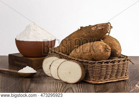Organic Manihot Esculenta Starch In Bowl - Yuca (mandioca)