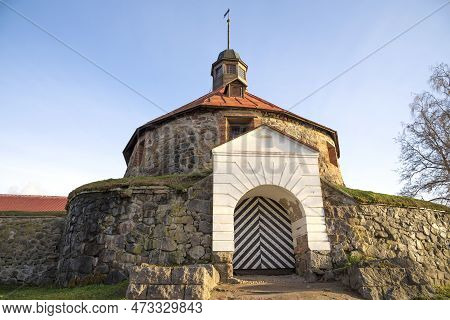 The Ancient Tower Of Lars Torstensson (pugachev Tower) And The Gates Of The Korela Fortress Close-up