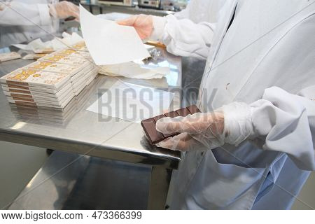 Ilheus, Bahia, Brazil - March 24, 2023: Production Of Chocolate By Students Of A Public School, In T