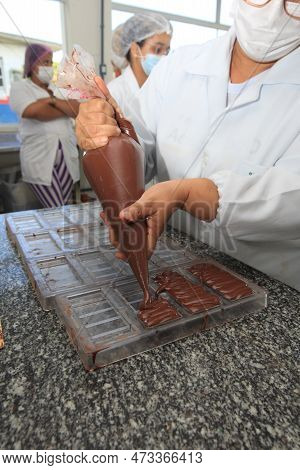 Ilheus, Bahia, Brazil - March 24, 2023: Production Of Chocolate By Students Of A Public School, In T