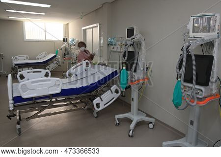 Ilheus, Bahia, Brazl - July 10, 2022: View Of The Emergency Care Unit - Upa 24hs - In The Neighborho