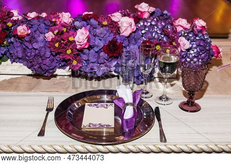 Social Events - Elegant Banquet Hall For A Wedding Party.