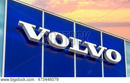 Samara, Russia - June 18, 2022: Volvo Signboard On The Office Of Official Dealer Against The Sky. Vo