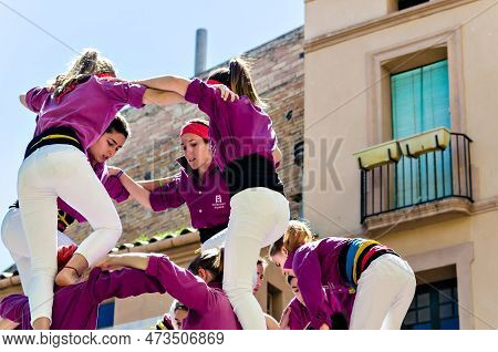 Igualada, Barcelona; April 28, 2019: Castelleras Days Of Barcelona. 24th Anniversary Of The Moixigan