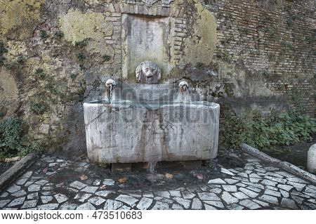 Fountain Of Porta San Pancrazio In Rome