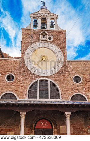 Venice, Italy-march 18, 2023:chiesa Di San Giacomo Di Rialto, Catholic Church, The Oldest Church In 