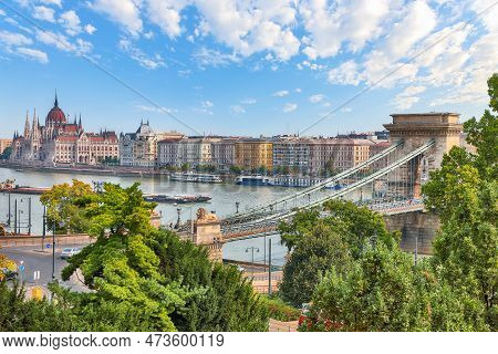 Breathtaking Daily Scene With  Széchenyi Chain Bridge Over Danube River. Location: Budapest City, Hu