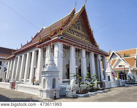 Bangkok, Thailand- 14 Feb, 2023: Wat Prayun Wongsawat Worawihan Buddhist Temple In Bangkok, Thailand