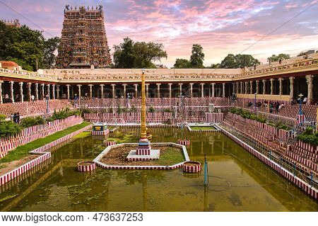 Madurai, India- Dec 31, 2022: Meenakshi Sundareswarar Temple In Madurai. Tamil Nadu, India. It Is A 