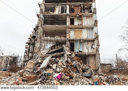 View Of An Apartment Block Destroyed In An Explosion Caused By Rocket Fire In Izyum, Kharkiv Reg. Uk