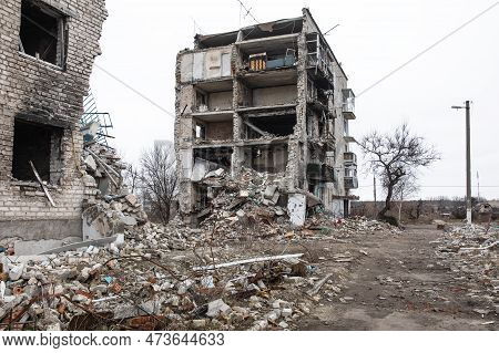 View Of An Apartment Block Destroyed In An Explosion Caused By Rocket Fire In Izyum, Kharkiv Reg. Uk