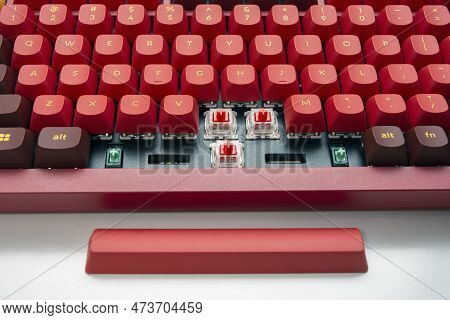 27 March 2023-bucharest, Romania. The Keychron Q Keyboard In A Colorful Red Design