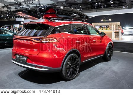 Byd Tang Electric Awd 7-seater Performance Suv Car Showcased At The Brussels Autosalon European Moto