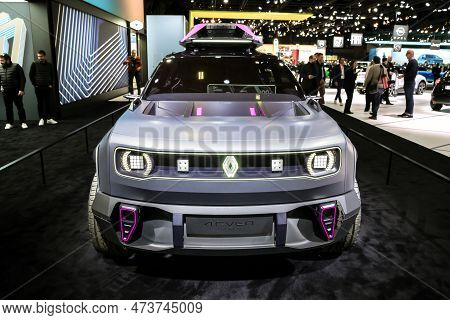 Renault 4ever Trophy Concept Electric All-terrain Car Showcased At The Brussels Autosalon European M