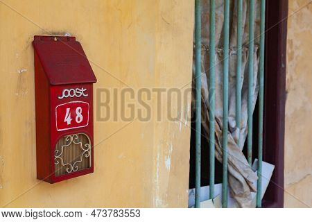 Georgetown, Penang, Malaysia - September 01, 2014: Chinese House At Lebuh Armenia, One Of The Main S