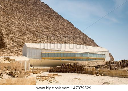 Pavilon s Chufu lodí
