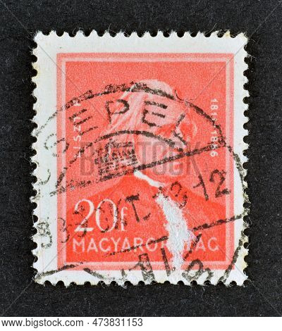 Cancelled Postage Stamp Printed By Hungary, That Shows Portrait Of Ferenc (franz) Liszt (1811-1886) 