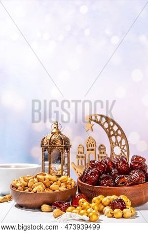 Ramadan Kareem Islamic Holiday Background