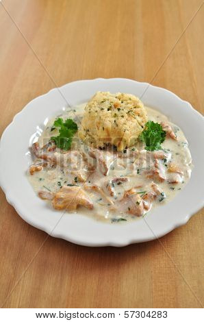 German Bread Dumplings with chanterelle mushroom sauce