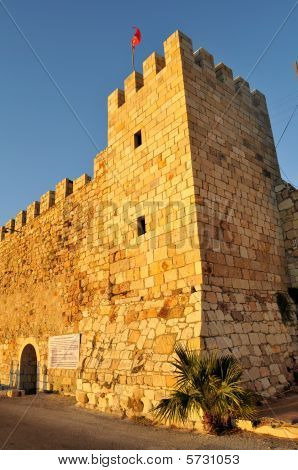 Castillo de cinco puertas