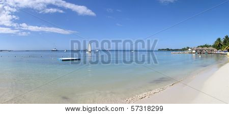 Beach holiday scenery