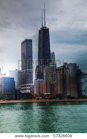 Downtown Chicago, Il At Sunset
