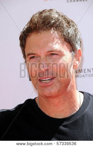 Tim Daly at the 2010 Stand Up To Cancer, Sony Studios, Culver City, CA. 09-10-10