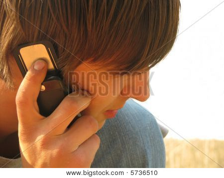 Telefon ile adam