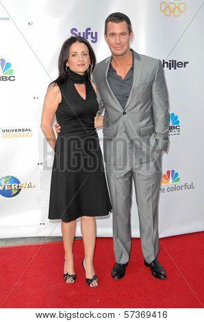 Jenni Pulos and Jeff Lewis  at The Cable Show 2010: An Evening With NBC Universal, Universal Studios, Universal City, CA. 05-12-10