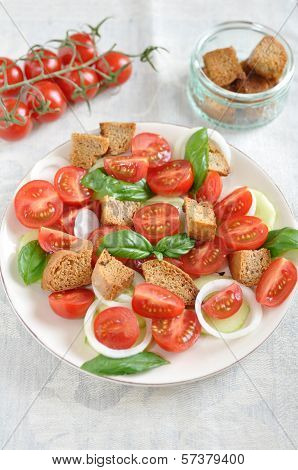 Panzanella, healthy Italian Salad