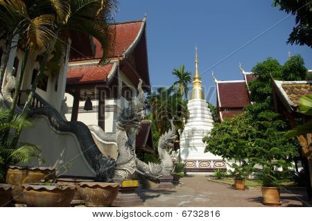 Soudní dvůr chrámu thajské