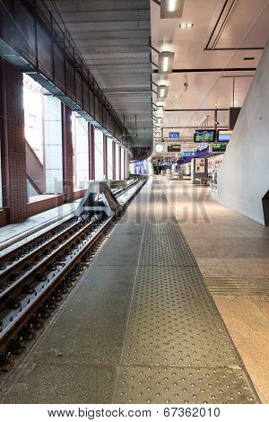 End Train Station
