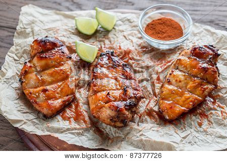 Grilled Chicken Breasts In Hot Mango Sauce
