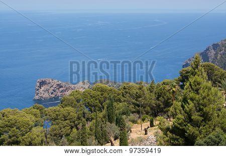 Sa Foradada Rock