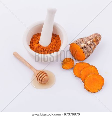 Natural Spa Ingredients Turmeric And Honey  For Skin Care.
