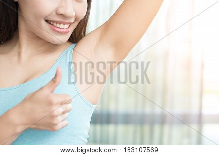 asia beauty woman with body odor problem