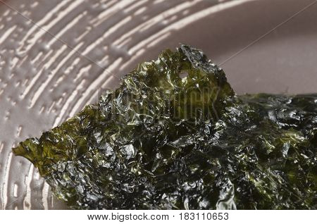 Dry seaweed leaves furmi kim vegan food