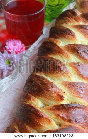 Bread. Bread white. Bread on table. Bread background. Bread for breakfast. Bread is bakery. Bread bake. Bread for eat. Bread from wheat. Bread for morning. Bread from flour