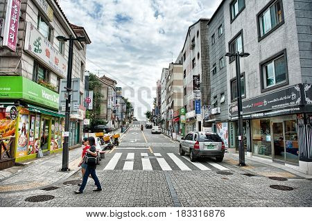 Seoul, South Korea - September 4, 2016 : Street Scenery Around Insadong Area In Seoul, Korea