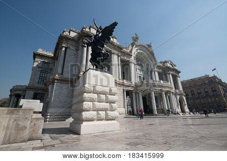 Mexico city, circa february 2017: Palacio de Bellas Artes